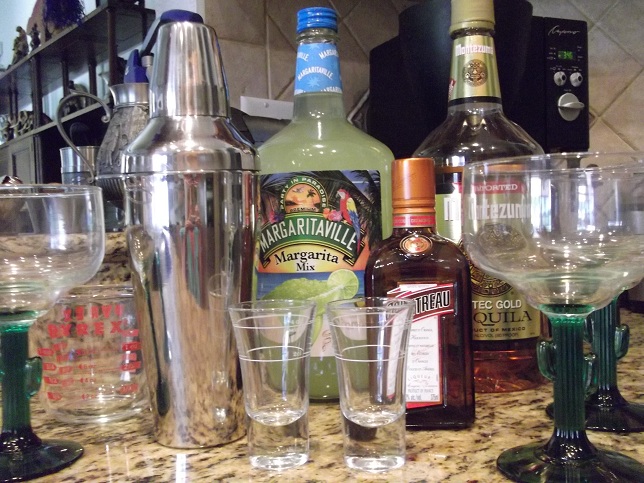 The bar is ready! Steve's very organized in preparation for 'margarita making!' The bar is ready! Steve's very organized in preparation for 'margarita making!'